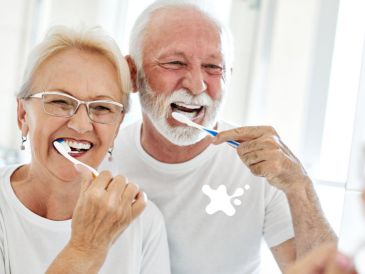 Las manchas de pasta dental ya no serán un problema y podrás mantener tu ropa limpia sin mucho esfuerzo. CANVA