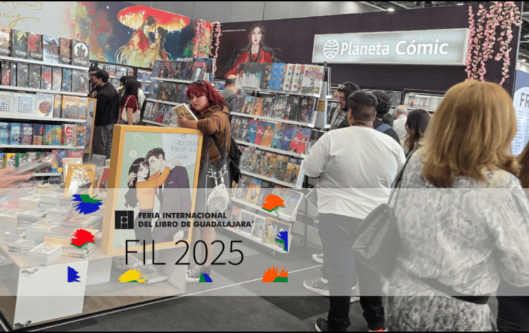 La venta nocturna de la FIL es un evento especial dentro de la feria en el que las editoriales participantes ofrecen descuentos exclusivos para la compra de diversos títulos. ESPECIAL/S. Martínez