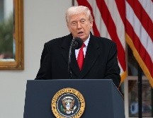 El republicano aprovechó para reiterar su retórica contra migrantes, sugiriendo que su gobierno intensificaría los esfuerzos para deportar a personas indocumentadas y examinar con mayor rigurosidad a quienes llegaron a Estados Unidos. EFE / O. Guzmán