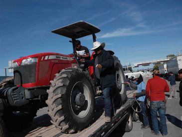 Luego de no obtener una respuesta a sus peticiones, los campesinos y transportistas acusaron "vaciladas" de los funcionarios federales. SUN/C. Torres