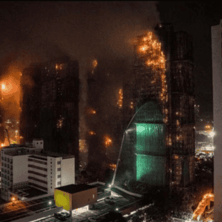 Incendio en Hong Kong podría acabar con una técnica usada por décadas