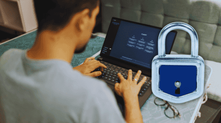 Los controles parentales permiten que las familias puedan decidir qué uso se le dará a esta herramienta en casa, con mayores medidas de seguridad y más formas de mantenerse conectados. ESPECIAL / CANVA