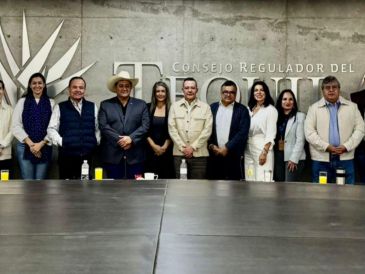 La reunión tuvo como propósito que la CNIT y el CRT expusieran la situación actual de la agroindustria tequilera y los principales retos del sector. ESPECIAL