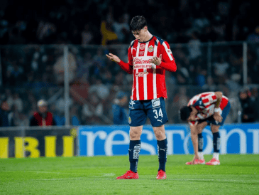 La Hormiga fue reemplazado por precaución en la segunda mitad del choque ante la Máquina Cementera. ¿Llegará para el partido de vuelta?. INSTAGRAM / @hormiga_glez