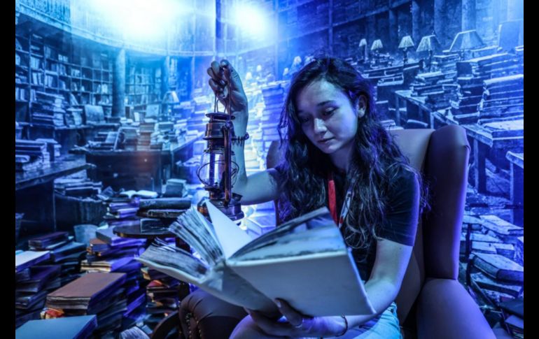 El homenaje no pretende reconstruir un museo, sino provocar una experiencia emocional, casi sensorial, que permita al lector reencontrarse con el autor y con la ciudad que lo acompañó en su obra como una presencia constante. EL INFORMADOR/ A. Navarro