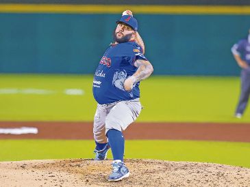 Luis Iván Rodríguez cargó con la derrota al tolerar tres carreras limpias. CORTESÍA/ Charros de Jalisco