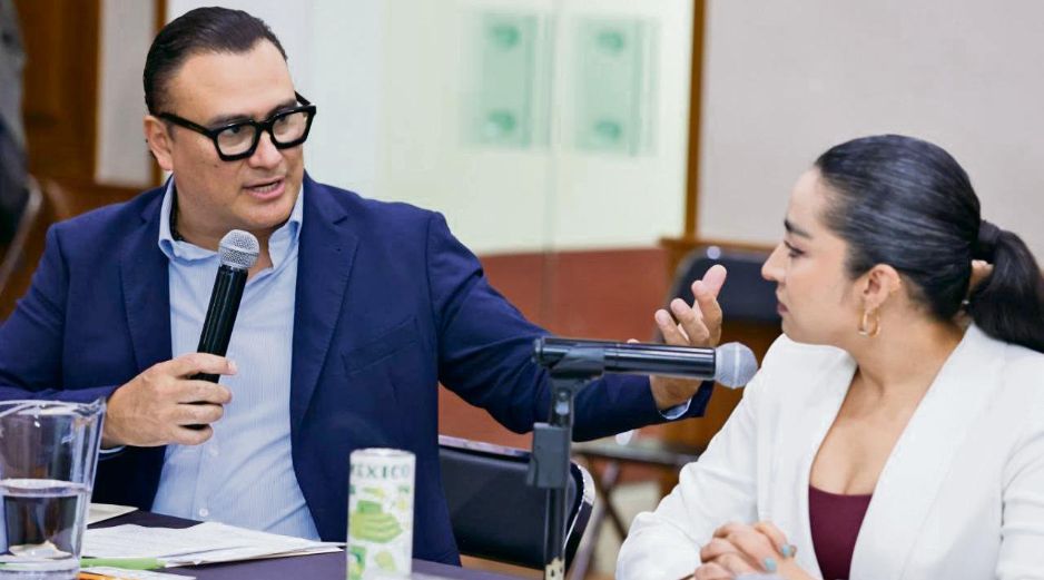 Manuel Herrera expuso ante el Congreso los avances y pendientes de la política energética estatal durante la glosa del informe de gobierno. ESPECIAL