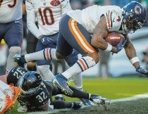 Chicago sumó más de 280 yardas terrestres ante unos Eagles que están en crisis. AP