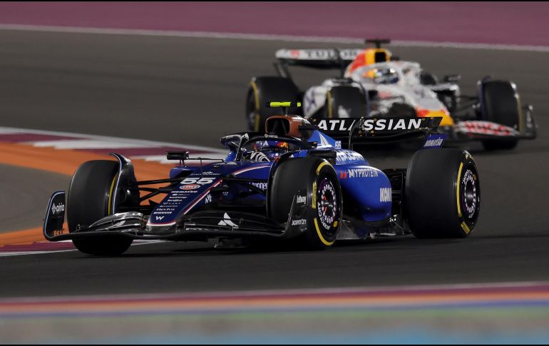 El organismo rector del automovilismo determinó aplicar una multa económica al equipo y confirmar la séptima posición de salida para Sainz. EFE/ A. HAIDER.