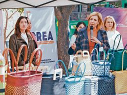 Fabiola Loya Hernández inaugura la Feria de Mujeres Emprendedoras frente al CREA en Guadalajara. ESPECIAL