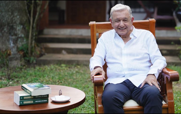 Señaló que el libro busca reconocer la “civilización negada”, concepto del antropólogo Guillermo Bonfil Batalla. ESPECIAL / X / @lopezobrador_