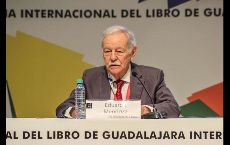 Ante un auditorio lleno, Eduardo Mendoza encabezó este domingo la apertura del Salón Literario Carlos Fuentes en la Feria Internacional del Libro de Guadalajara. EL INFORMADOR / H. Navarro