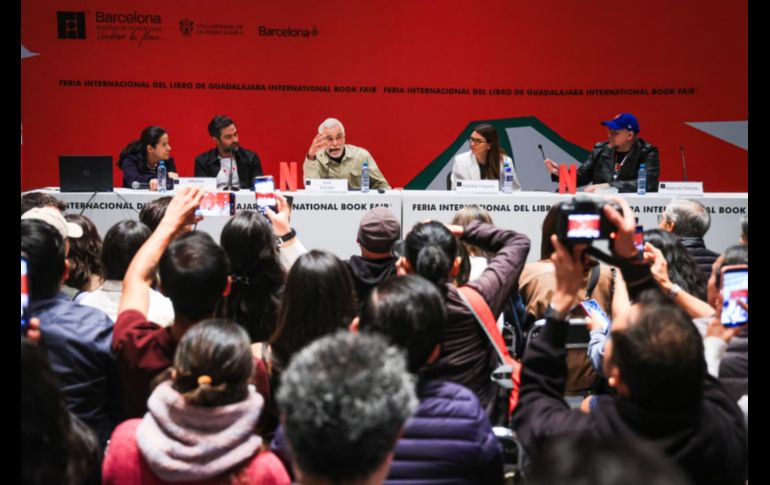 Sobre el escenario estaban Luis Estrada —director que ha construido una filmografía crítica y feroz sobre el país—, Alfonso Herrera, protagonista de 