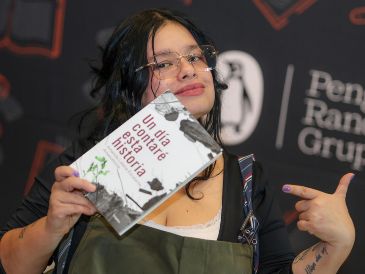 Amandititita presentará Un día contaré esta historia este lunes a las 19:00 horas en la FIL Guadalajara. EL INFORMADOR/ A. NAVARRO.