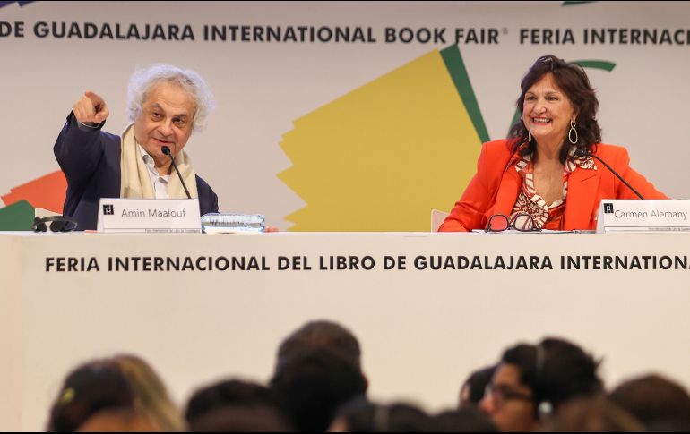 El encuentro permitió a los jóvenes preguntar al maestro, en persona y frente a frente. EL INFORMADOR/ A. NAVARRO.