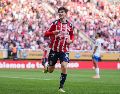 La directiva del Guadalajara mantiene conversaciones avanzadas para asegurar la continuidad de su goleador, Armando “Hormiga” González. IMAGO7.