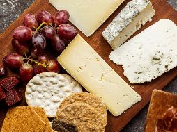 Tanto el queso de cabra como el de vaca tienen variedad de beneficios. UNSPLASH / E. HOWELL