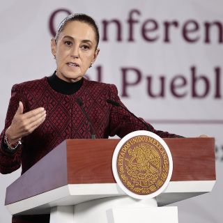 Sheinbaum descarta vínculo entre caída de remesas y lavado de dinero