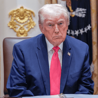 Trump insiste en que ataques en territorio de Venezuela comenzarán "muy pronto"