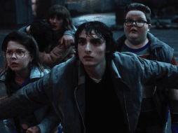 Los fans de Stranger Things en todas partes ajustaron sus radios a WSQK, The Squawk, sintonizando a la DJ Rockin’ Robin y al resto del equipo de Hawkins mientras continúan su lucha contra Vecna por el destino del mundo. NETFLIX.COM / ESPECIAL