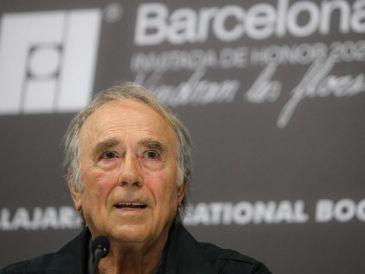 El cantautor explicó que su trayectoria ha estado marcada por la necesidad de expresarse a través de la canción. EL INFORMADOR/ A. NAVARRO.