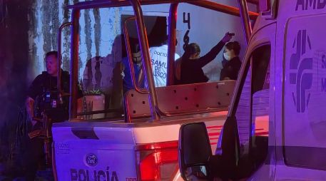 Paramédicos de la Cruz Verde Marcos Montero confirmaron el deceso de la víctima. ESPECIAL