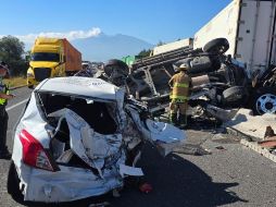 Se presume que los accidentes en la Guadalajara-Colima habrían sido provocados por la neblina matutina. ESPECIAL / Protección Civil y Bomberos Jalisco