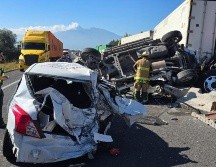 Se presume que los accidentes en la Guadalajara-Colima habrían sido provocados por la neblina matutina. ESPECIAL / Protección Civil y Bomberos Jalisco