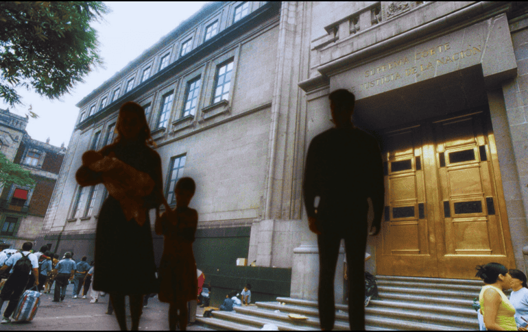 El ministro presidente Hugo Aguilar Ortiz mencionó en sesión del Pleno que la obligación de dar alimentos ya está planteada en la ley, por lo que no se requiere necesariamente una sentencia. SUN / ARCHIVO