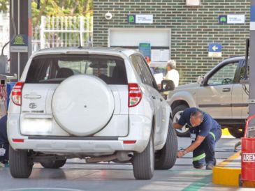 La propuesta del Edomex busca reducir costos de verificación en 2026 para apoyar a los conductores. EL INFORMADOR/ARCHIVO