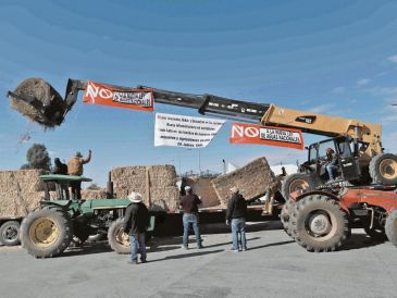 La reforma hídrica desató protestas nacionales, incluidas afectaciones a la maquila en Sonora. EL UNIVERSAL