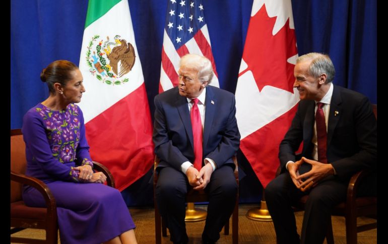 Los tres líderes coincidieron horas antes durante el sorteo del Mundial, celebrado en el Centro Kennedy de Washington.  X / @Claudiashein