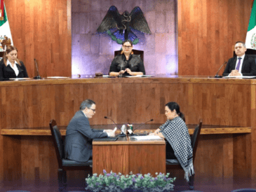 La Sala Regional determinó que no hubo vulneración de derechos para la población que no es indígena debido a que también se utilizó un mecanismo de voto que no era a mano alzada. ESPECIAL