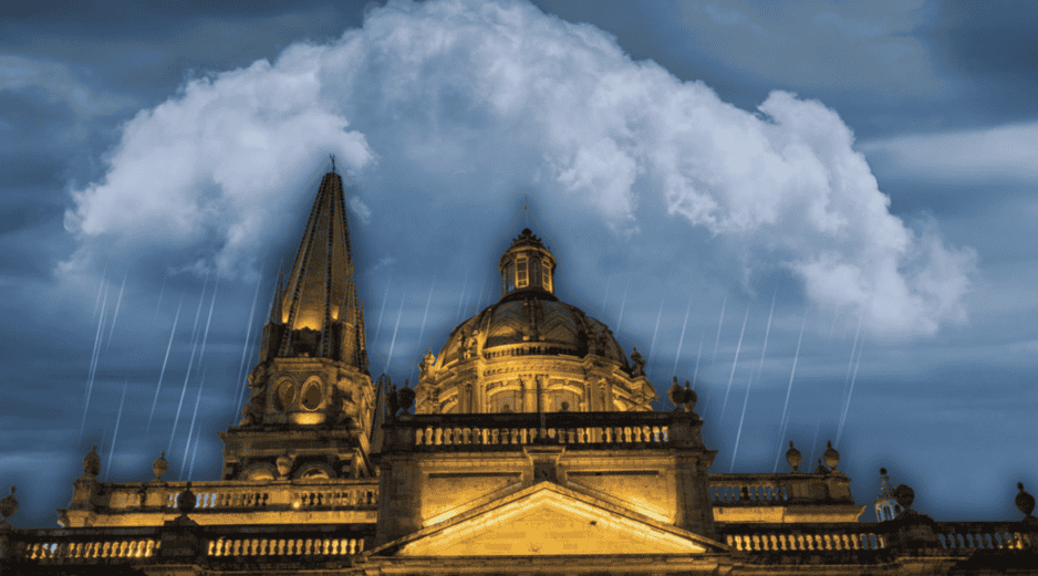 La probabilidad de lluvia este sábado en Guadalajara es alta, pero es más preponderante durante la tarde, entre el mediodía y hasta las 05:00 de la tarde. ESPECIAL / CANVA