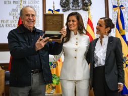 Guadalajara le regresó a Serrat una pequeña parte de lo que ha entregado a la perla tapatía, según Maye Villa de Lemus. EL INFORMADOR / J. Acosta