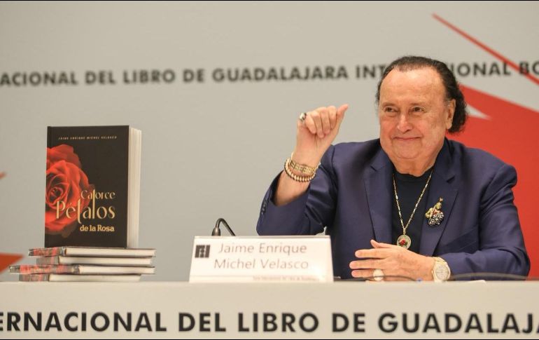 “Catorce pétalos de la rosa” es el tercer libro de Michel Velasco. EL INFORMADOR/A.NAVARRO