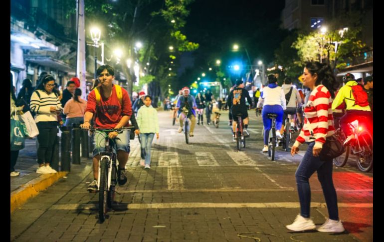 Segunda edición del festival Bien de Noche Guadalajara, esta vez con temática navideña. EL INFORMADOR/J.ACOSTA