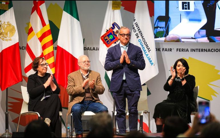 Lo que quedó claro en el acto es que la FIL no solo cambia de invitado: renueva cada año el pacto de celebrar el pensamiento, la imaginación y la lectura como fuerza común. EL INFORMADOR / J. ACOSTA