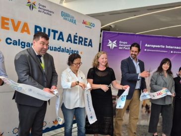 La aerolínea West Jet inauguró esta tarde su nueva ruta Guadalajara–Calgary en el Aeropuerto Internacional de Guadalajara, fortaleciendo la conectividad entre Jalisco y Canadá. CORTESÍA