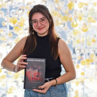 Joana Marcús: el vértigo de asumirse escritora