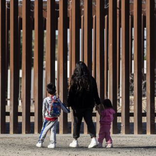 Estados Unidos deja a su suerte a miles de migrantes que buscaban asilo