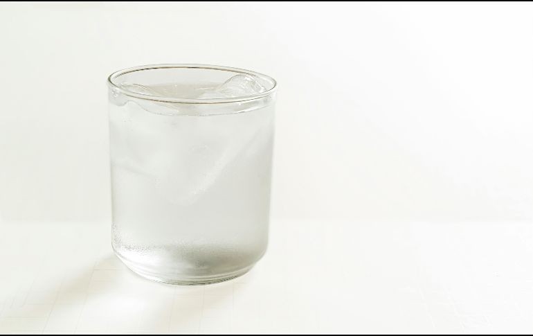 Si te sobra vinagre blanco al cocinar, puedes aprovecharlo de otras maneras. UNSPLASH / L. VERGARA