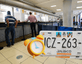 El beneficio forma parte del Paquetazo 3×1, que permite realizar el canje de placas y la verificación vehicular sin costo adicional. GOBIERNO DE JALISCO / CANVA