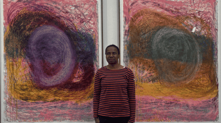 Sus dibujos se hacen eco de las esculturas, que a menudo consisten en poderosos vórtices hechos con líneas superpuestas y que giran. BRADFORD2025.CO.UK