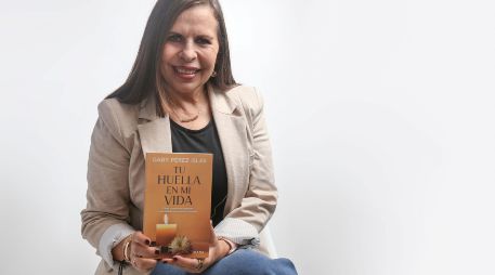 Gaby Pérez Islas presenta 