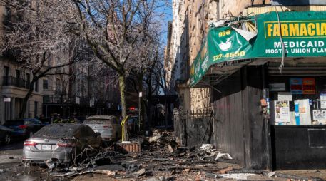 El siniestro comenzó alrededor de las 8:20 de la mañana, hora local, en un inmueble de seis niveles. EFE/Ángel Colmenares