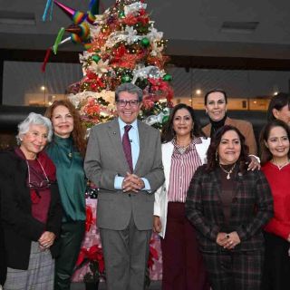 Diputados de Morena se dan bono y MacBooks Air