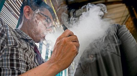 La legislación mexicana ve al vapeo como una amenaza a la salud pública. AFP