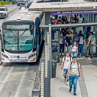 Proyectan más presupuesto para transporte público y seguridad en Jalisco en 2026