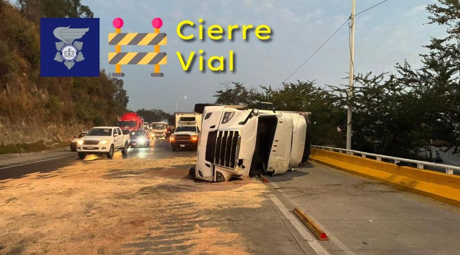 El accidente provoca tráfico en la zona esta mañana de miércoles 10 de diciembre. ESPECIAL / FACEBOOK Policía Vial Jalisco